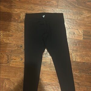Aritzia Black Leggings TnaBUTTER™ Define Hi-Rise Legging